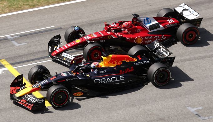 Charles_Leclerc_en_Max_Verstappen bron Red Bull Content Pool