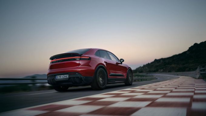 De volledig elektrische Porsche Macan GTS Foto 12