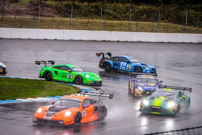 Morris Schuring DTM Porsche 911 GT3 R Manthey Junior Team Foto 2