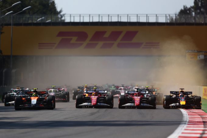 Chaotische start GP Mexico 2025