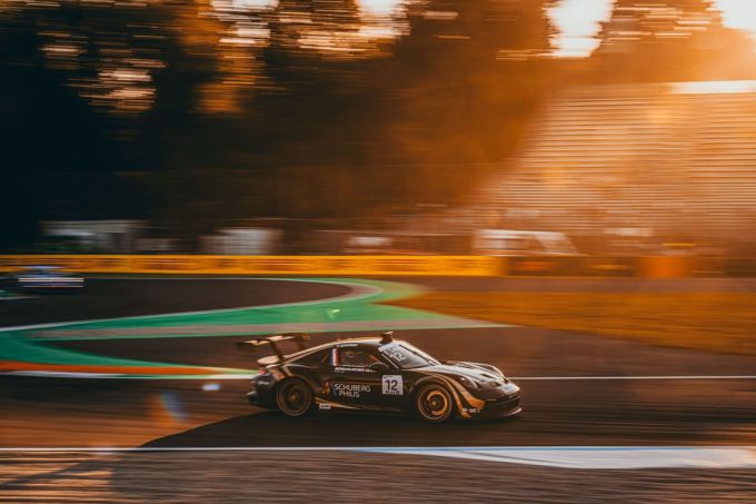 Flynt Schuring Porsche Sixt Carrera Cup Deutschland Porsche Mobil 1 Supercup foto 2