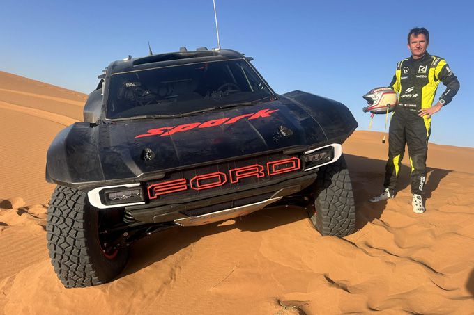 Romain Dumas gaat de Dakar aan in de Ford Raptor T1+