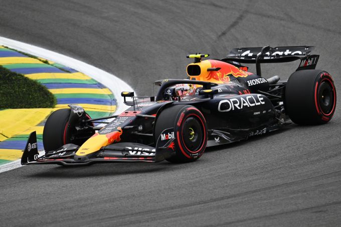 Max Verstappen F1 Red Bull actie track