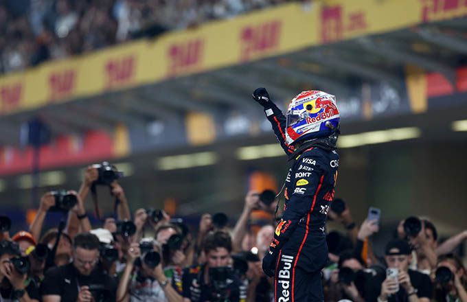 Max_Verstappen_Abu_Dhabi kwali