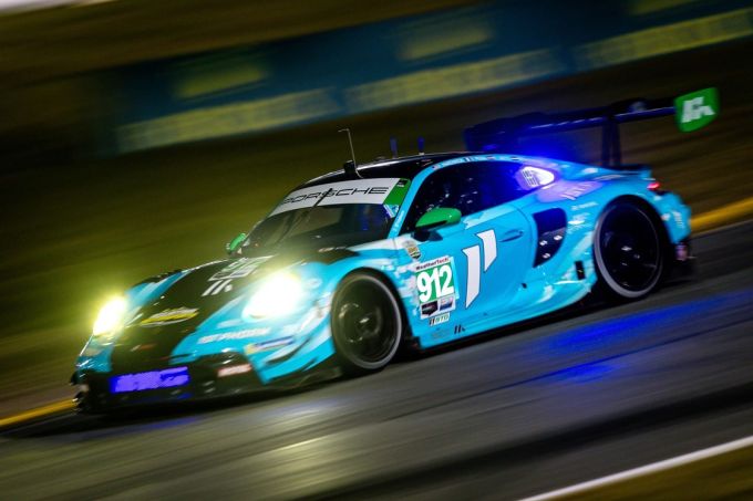 IMSA WeatherTech SportsCar Championship Daytona International Speedway Rolex 24 At Daytona #912 Morris Schuring Porsche 911 GT3 R Manthey 1st Phorm foto 5