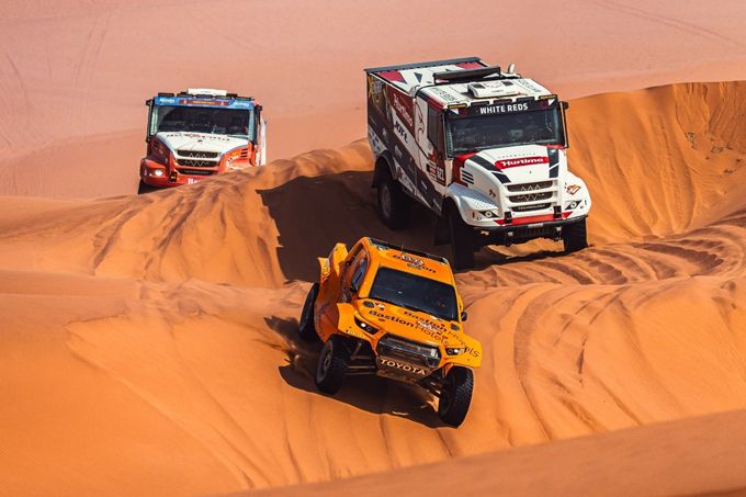 Maik Willems rijdt relatief probleemloze zevende etappe Dakar Rally
