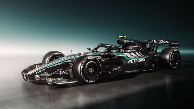 Mercedes-AMG Petronas F1 2026 Mercedes-AMG F1 W17 E PERFORMANCE foto 2