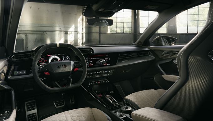 Audi viert ‘50 jaar vijfcilinder’ met exclusieve Audi RS 3 competition limited