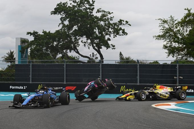 Crash Pierre Gasly F1 Alpine Grand Prix van Miami 2026 Foto 1