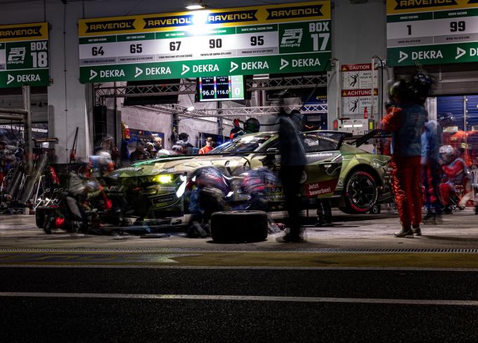 ADAC RAVENOL 24h Nürburgring 2026 bandenoorlog Falken Dunlop Pirelli Toyo Yokohama Michelin foto 10