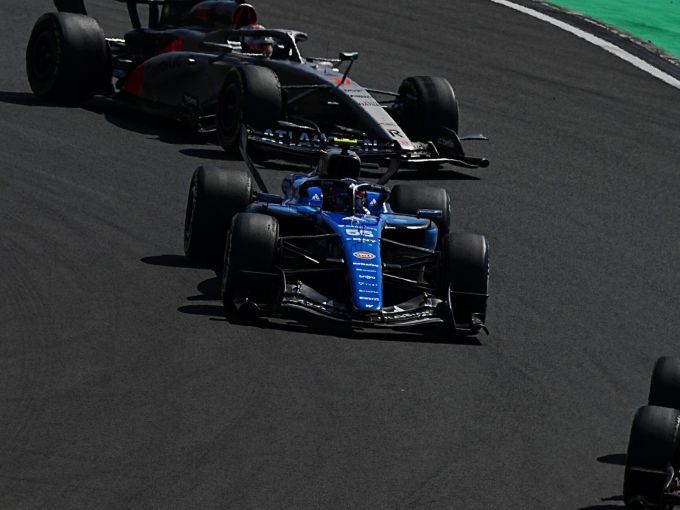 Nieuwe driekleurige F1 achterlichten FIA