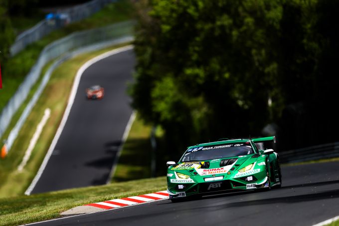 ADAC RAVENOL 24h Nürburgring 2026 vrijdag
