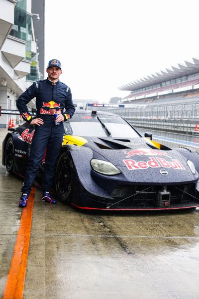 Verstappen rijdt in SuperGT op Fuji
