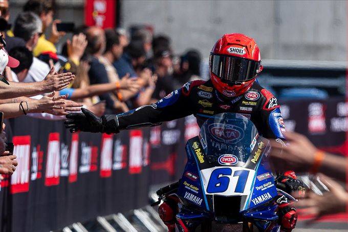 Pata Yamaha Ten Kate Racing