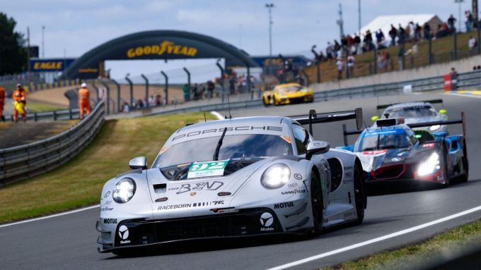 De 94e editie 24 Uur van Le Mans FIA World Endurance Championship Porsche 911 GT3 R Manthey