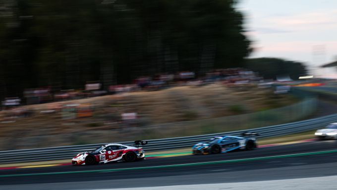 Porsche @ CrowdStrike 24 Hours Spa 2026 Foto 27