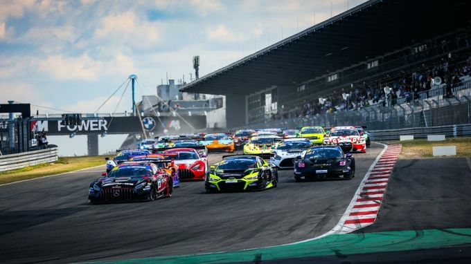 24H SERIES Michelin 12H Nürburgring foto 2