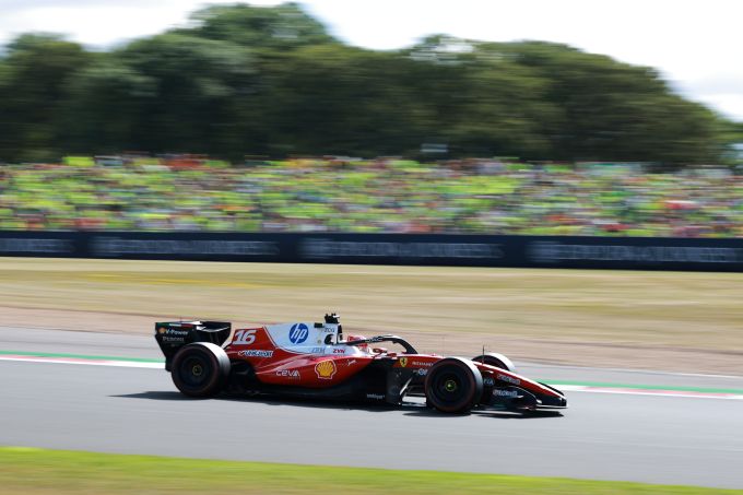Ferrari F1 Lewis Hamilton Charles Leclerc foto 4