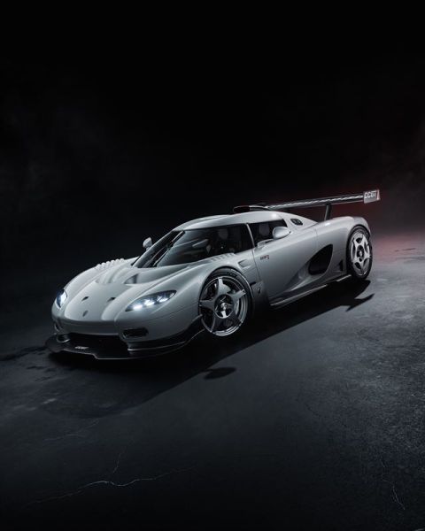 De CCGT1 krijgt 800 kilo neerwaartse druk en 1600 pk, terwijl trackpakket Koenigsegg tot circuitwapen maakt