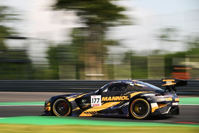 GT World Challenge powered by AWS Nürburgring 177 Grupo Prom Racing Team MEX Mercedes-AMG GT3 EVO Alfredo HERNANDEZ MEX Stephane TRIBAUDINI FRA Colin CARESANI NED foto 10