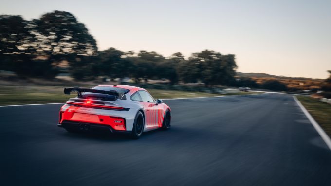 De nieuwe Porsche 911 Challenge foto 7