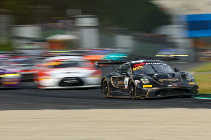 GT World Challenge powered by AWS Nürburgring 91 Herberth Motorsport GER Porsche 911 GT3 R (992) EVO Ralf BOHN GER Huub van EIJNDHOVEN NED Robert RENAUER GER 91 Herberth Motorsport GER Porsche 911 GT3 R (992) EVO Ralf BOHN GER Huub van EIJNDHOVEN NED Robert RENAUER GER foto 7