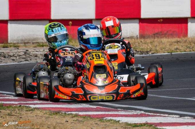 Leo Klok Team CRG Holland an der spitze in Kerpen DKM in Mini!