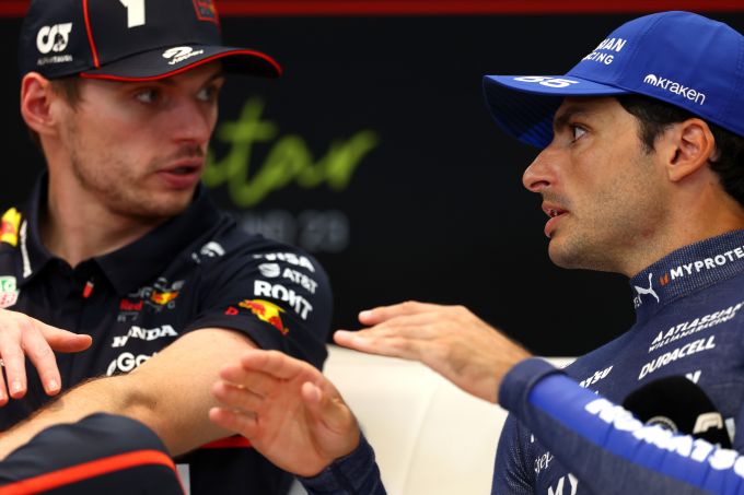 Silly Season F1: ‘Carlos Sainz beweegt pas als Max Verstappen Red Bull verlaat”