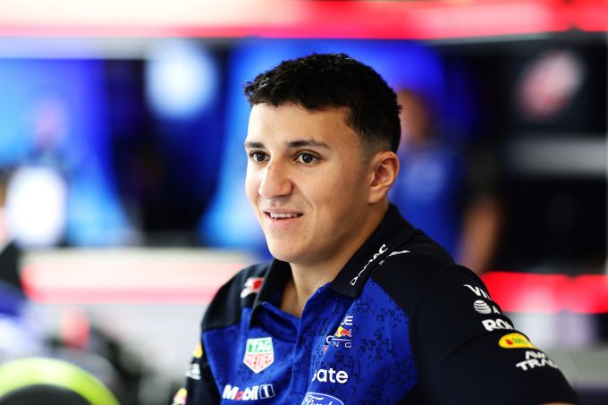 Red Bull waarschuwt voor risico bij te snelle terugkeer van Isack Hadjar naast Max Verstappen; wat is plan B?