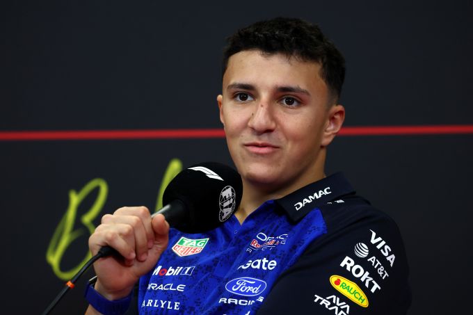 Johnny Herbert over de beste teamgenoot: “Naast Max Verstappen in een moeilijke positie”