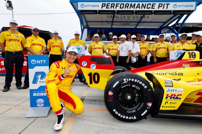 Kersvers Indy Car-kampioen Alex Palou is superblij: "We hebben het gedaan! Vijfvoudig kampioen! Wat een ongelooflijk jaar!"