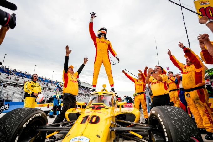 Indycar_Alex_Palou_Takes_5th_Championstitle