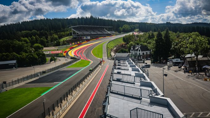 Michelin 992 Endurance Cup Spa-Francorchamps bron nico mombaerts 993 creventic