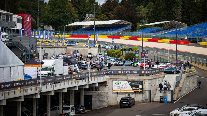 Michelin 992 Endurance Cup Spa-Francorchamps bron nico mombaerts 993 creventic