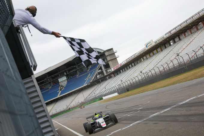 Emanuele Olivieri gekroond tot FIA Formula Regional European-kampioen 2026