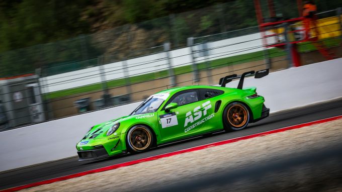 Michelin 992 Endurance Cup Spa-Francorchamps bron nico mombaerts 993 creventic