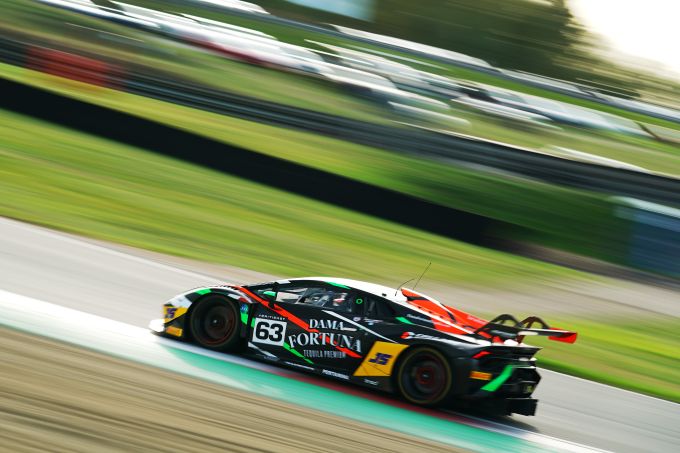 #63 - Barwell Motorsport - Rob COLLARD - Hugo COOK - Lamborghini Huracan GT3 EVO2 | Foto: SRO / JEP