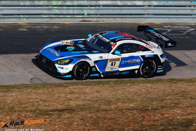 Kamui Kobayashi in een Mercedes van Team KCMG in dubbel weekend Nürburgring Langstrecken Serie