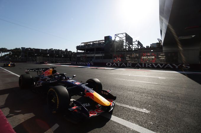 Max Verstappen vecht zich terug naar P2 in zinderende eindfase: “Was net niet genoeg”