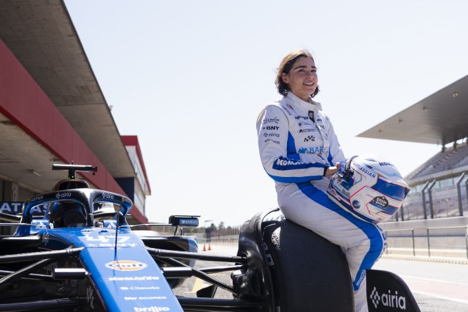 Jamie Chadwick maakt F1-testdebuut met Williams tijdens test in Portimão