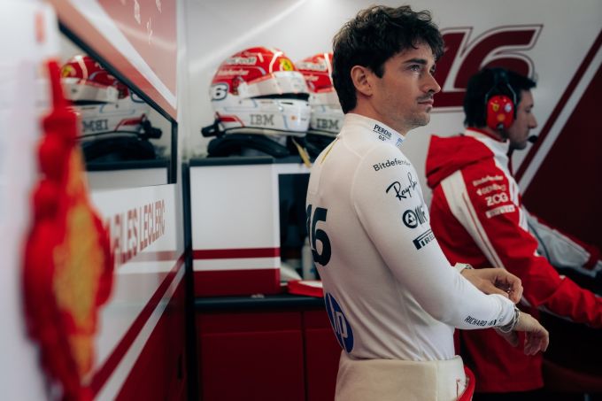 Charles Leclerc verovert tweede plaats in Singapore: "Er zat potentie voor poleposition in"