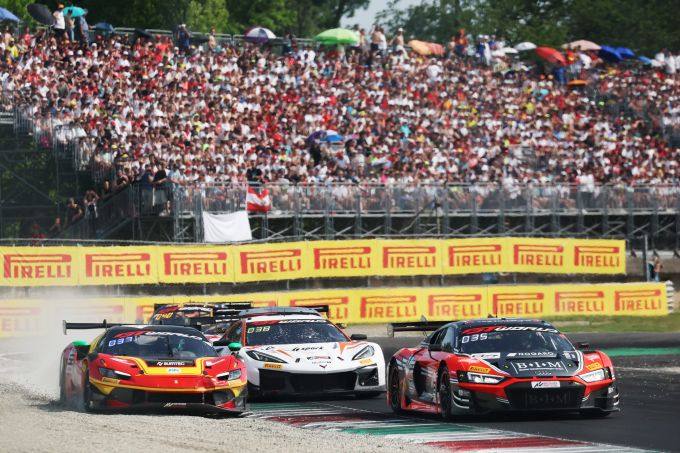 GT World Challenge Powered by AWS PORTIMAO 2026 #84 Eastalent Racing Christopher Haase - Simon Reicher - Audi R8 LMS GT3 EVO II