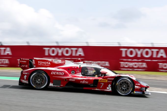 FIA WEC 6 Hours of Barcelona Toyota constructors world champion Nyck de Vries foto 5