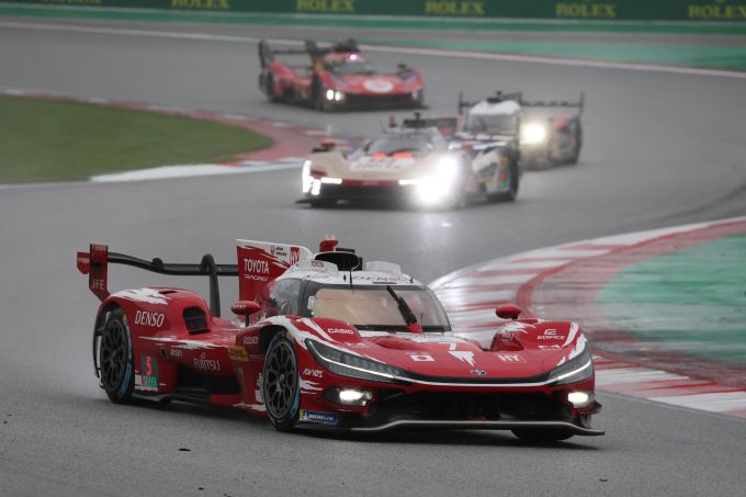 FIA WEC 6 Hours of Barcelona Toyota constructors world champion Nyck de Vries foto 13