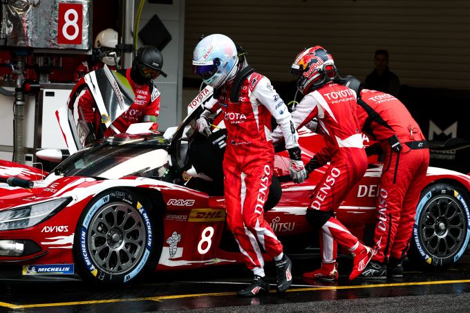 FIA WEC 6 Hours of Barcelona Toyota constructors world champion Nyck de Vries foto 8