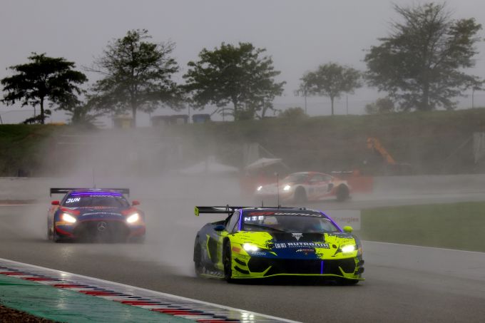 GT World Challenge Europe Rutronik Racing Lamborghini Temerario GT3 foto 4