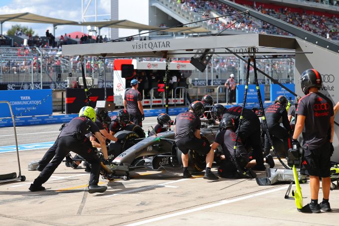 Audi Revolut F1 Team: "Het wordt een lange, fysiek veeleisende race, vooral vanwege de hobbelige ondergrond"