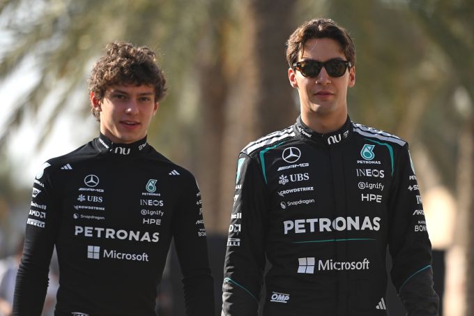 Mercedes maakt opvallende keuze voor Singapore ondanks officiële hittewaarschuwing: "Prestaties boven comfort"