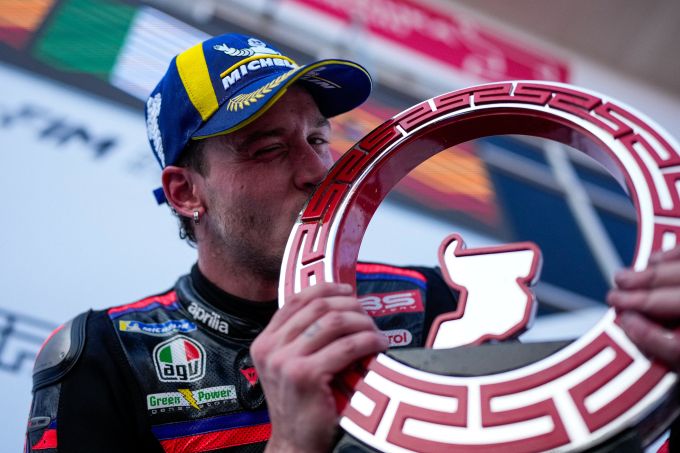 MotoGP: De spanning is om te snijden! Marco Bezzecchi wint in Mandalika, terwijl Jorge Martin leiding terugpakt van Marc Márquez